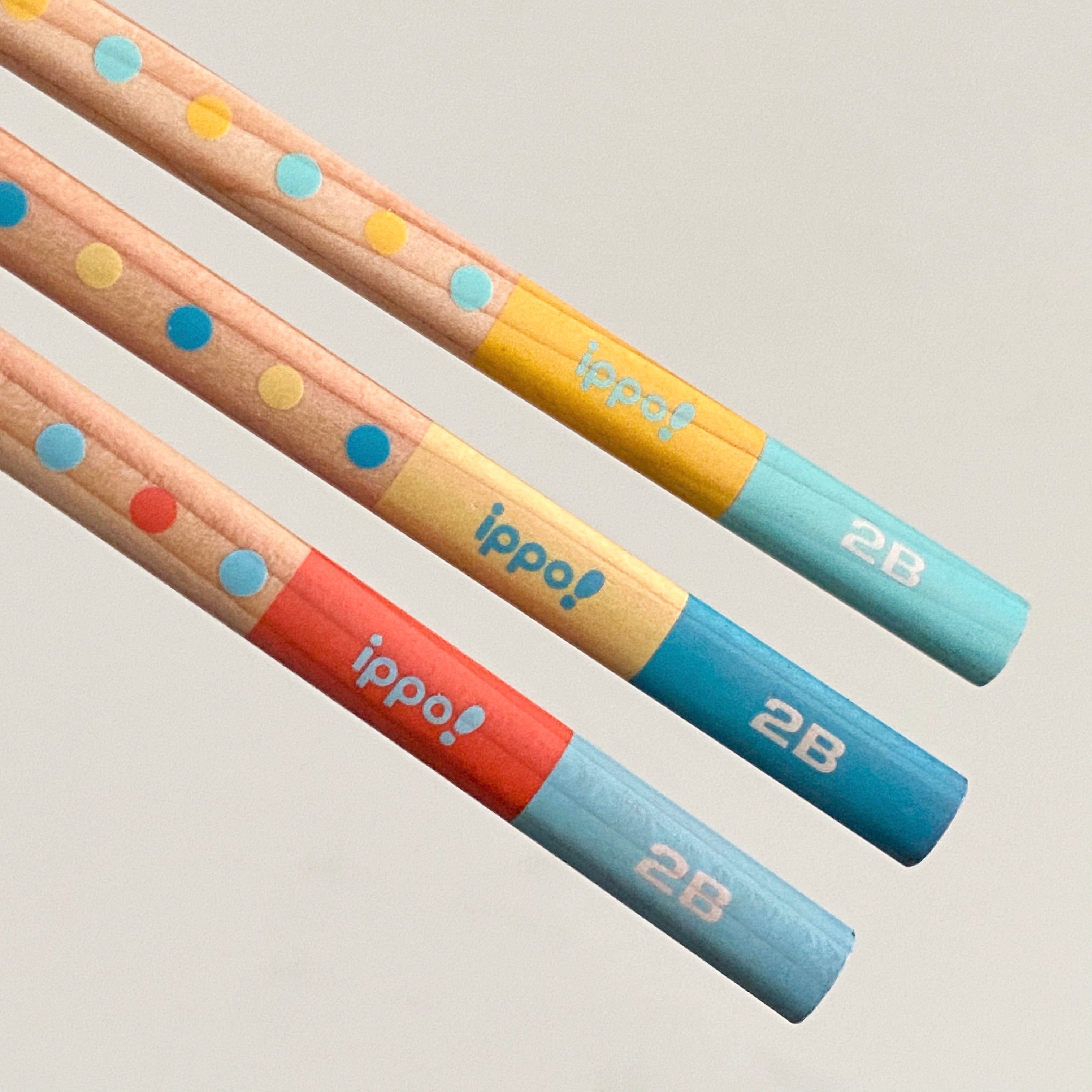 Tombow ippo! Triangular 2B Pencil